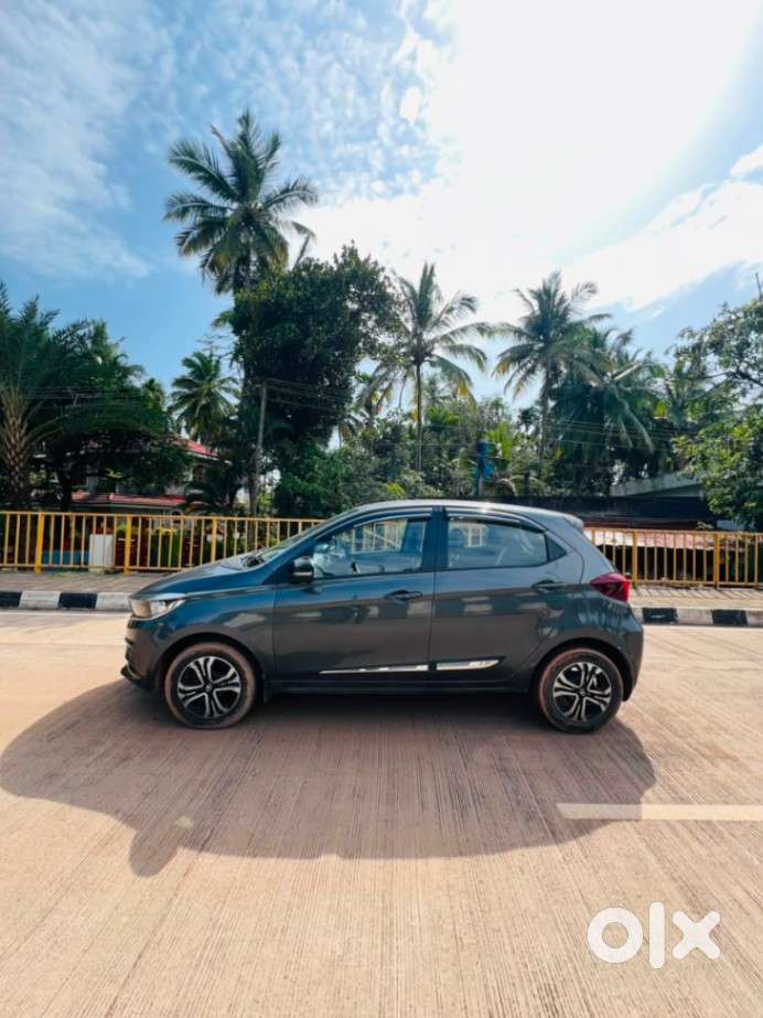 Tata Tiago 1.2 Revotron Xt Rhythm, 2023, Petrol