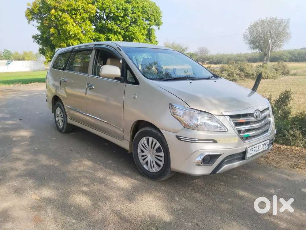Toyota Innova 2013
