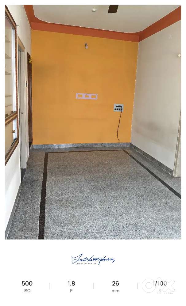 20/30 2 BHK 1st floor house for rent 10000 advance 100000