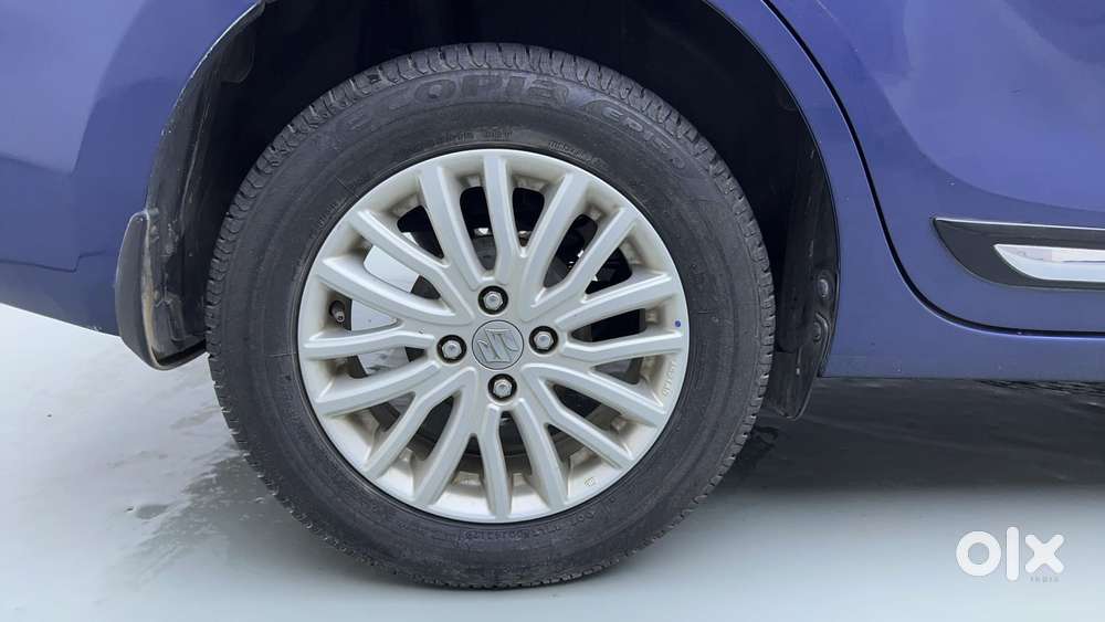 Maruti Suzuki Dzire 1.2 Zxi, 2017, Petrol