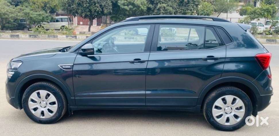 Skoda Kushaq 1.0 Tsi Active, 2022, Petrol