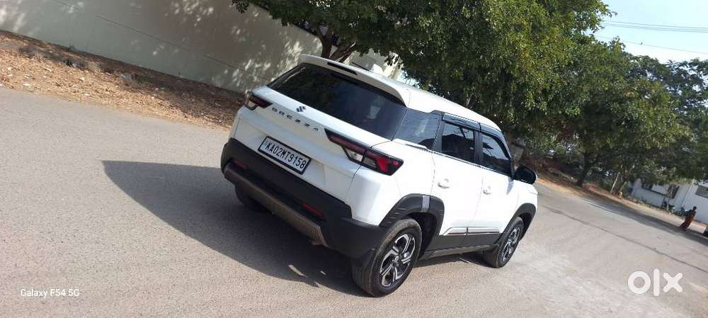 Maruti Suzuki Brezza 1.5 Vxi Cng, 2023, Cng & Hybrids