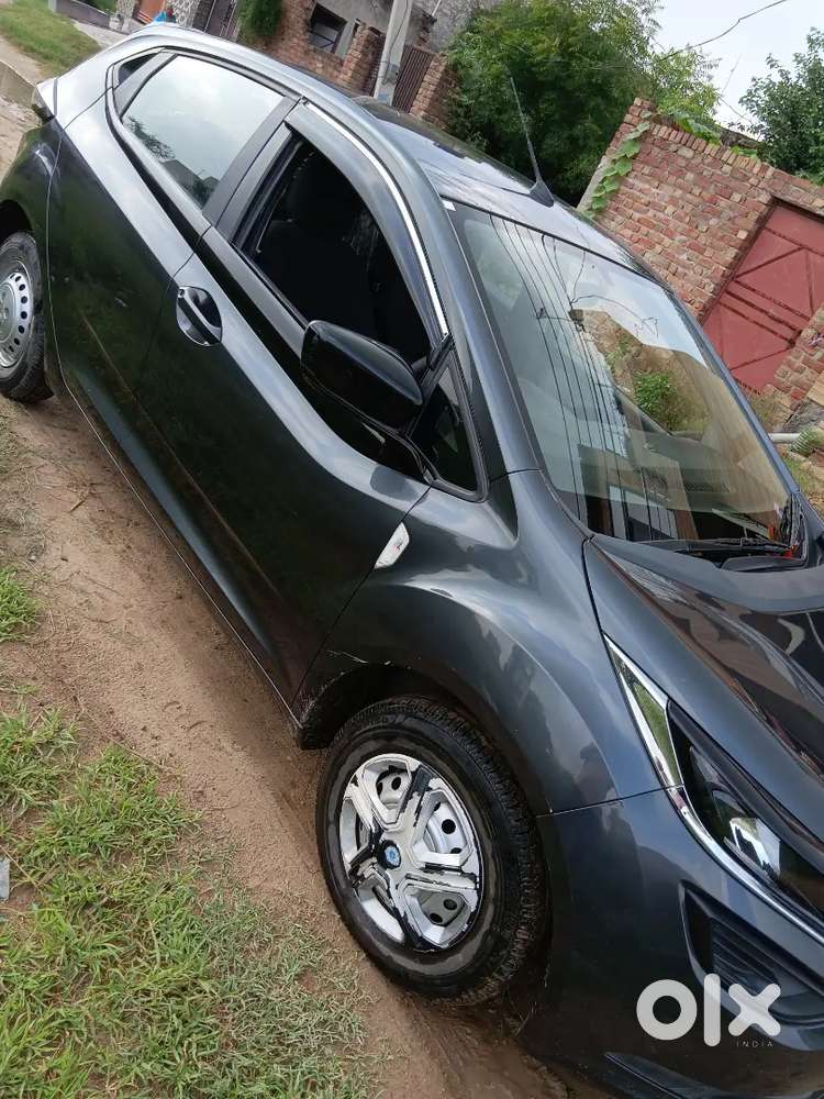 Tata Altroz 2021 Petrol Good Condition
