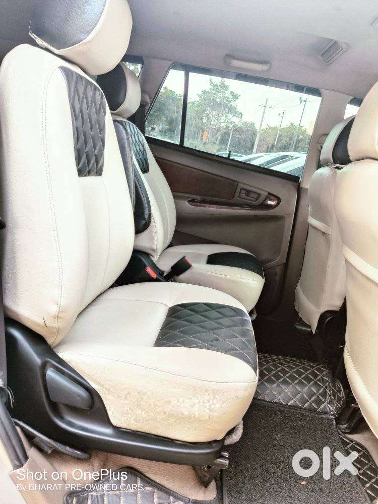 Toyota Innova 2.5 G (diesel) 7 Seater, 2016, Diesel