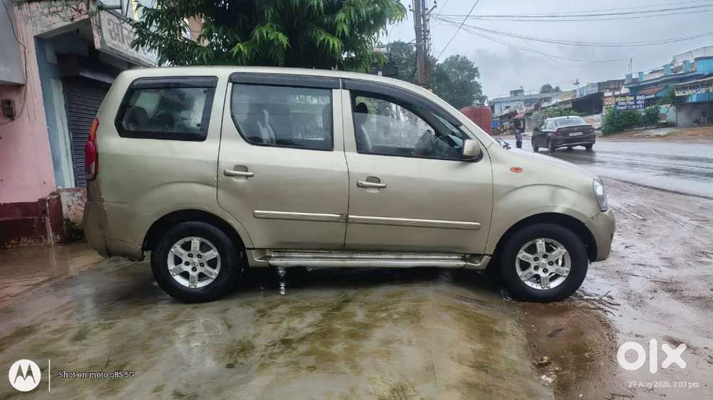 Mahindra Xylo 2009 Petrol Manual