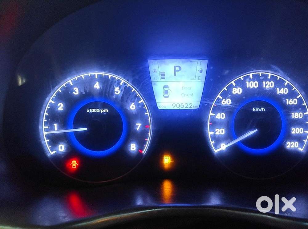 Hyundai Verna 1.6 Sx Vtvt (o), 2012, Cng & Hybrids