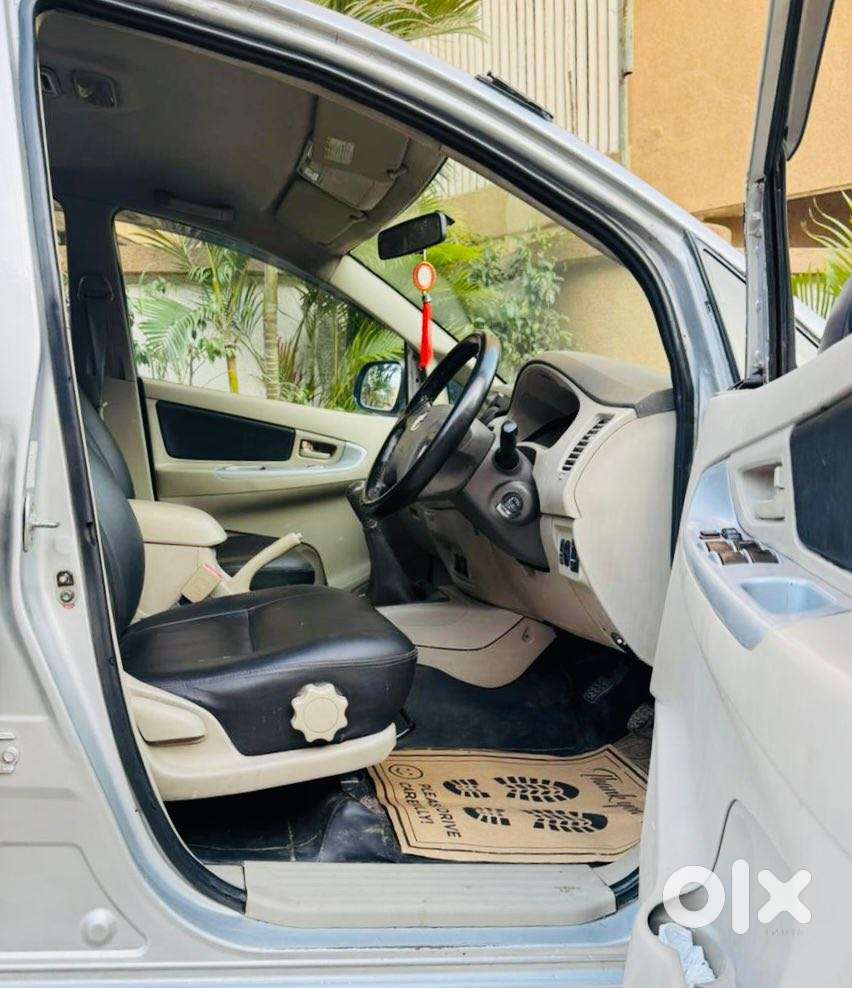 Toyota Innova 2.5 G (diesel) 7 Seater, 2012, Diesel