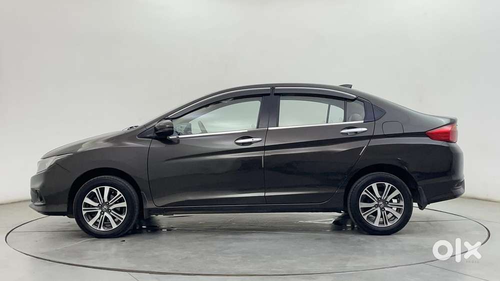 Honda City I-vtec V, 2022, Petrol