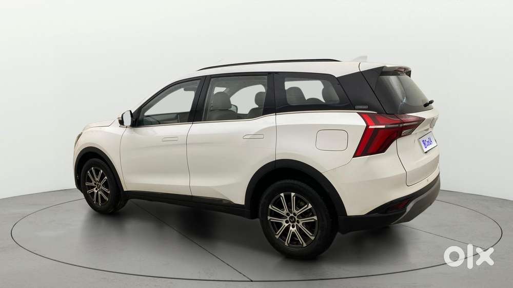 Mahindra Xuv700 2.0 Ax 7 Petrol At Str, 2024, Petrol