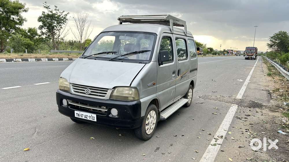 Maruti Suzuki Versa Dx1 8 Seater, 2008, Petrol