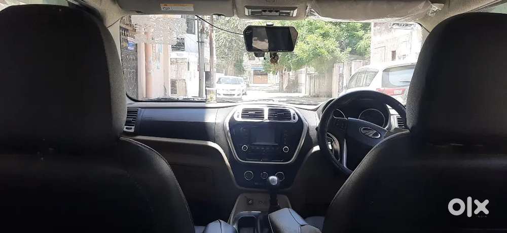 Mahindra Tuv 300 2016