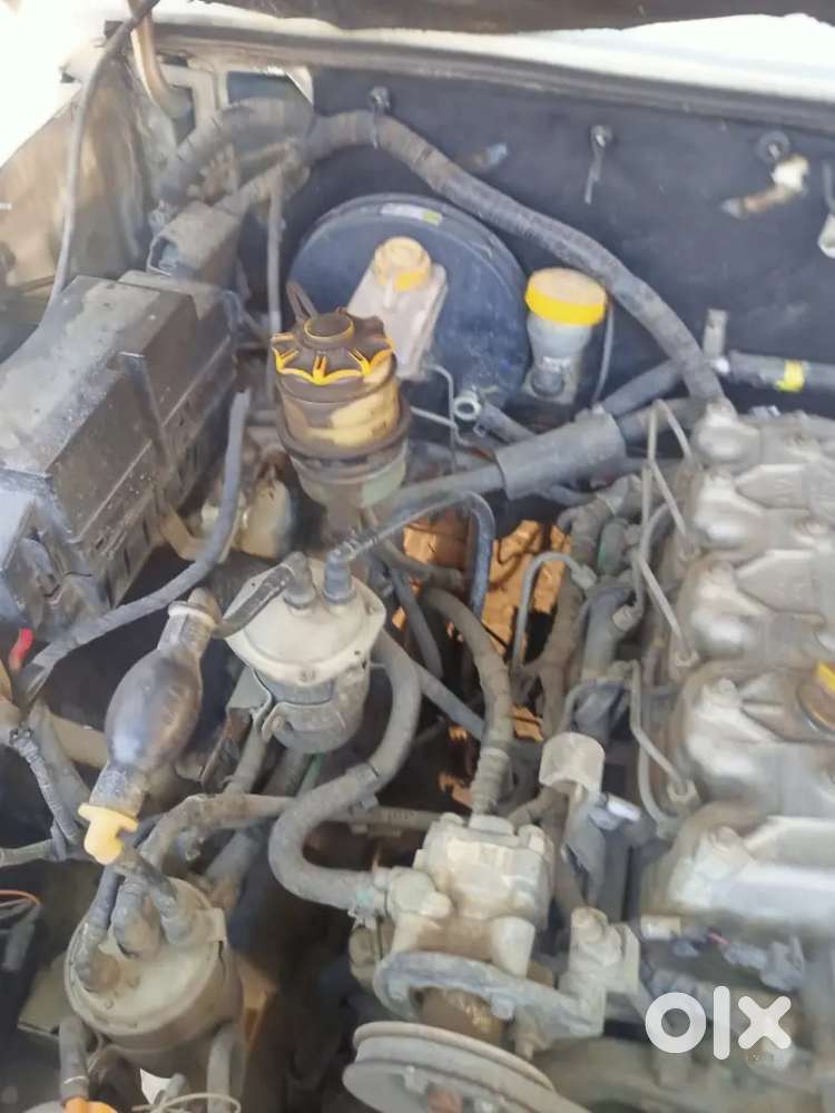 Tata Sumo Top Model Gold Petrol 140000 Km Driven