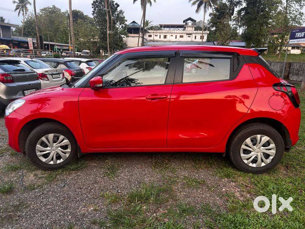 Maruti Suzuki Swift Vxi + Manual, 2021, Petrol