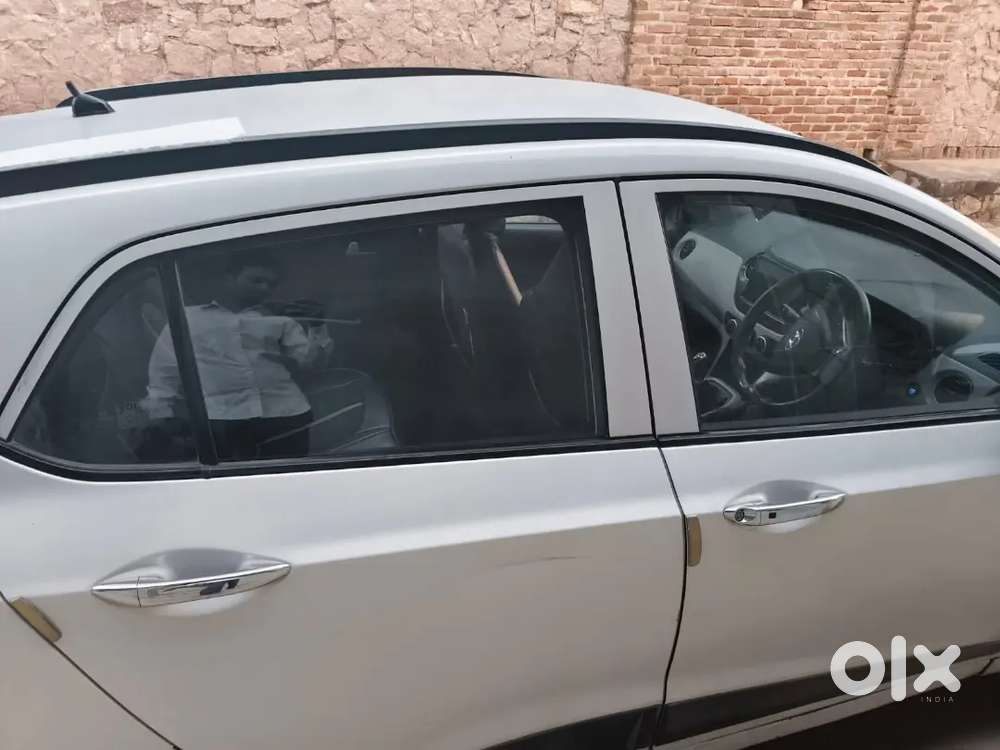 Hyundai Grand I10 December 2013 Diesel Well Maintained