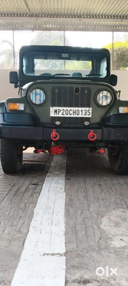 Mahindra Jeep With 5 Extra Tyre, Rear Two Extra Seat And Rear Roof