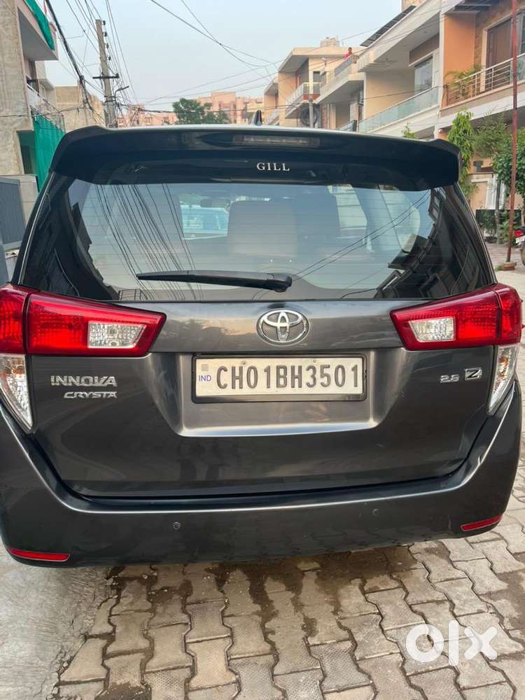 Toyota Innova Crysta 2016 Diesel Well Maintained