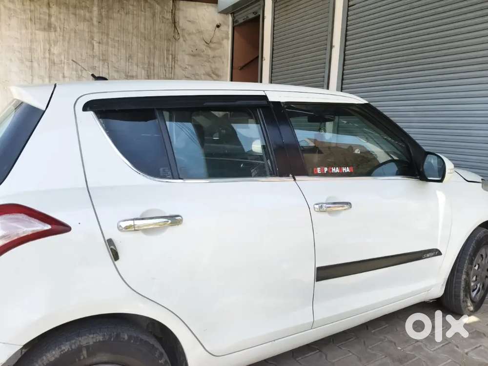 Maruti Suzuki Swift 2014 Cng & Hybrids 130000 Km Driven