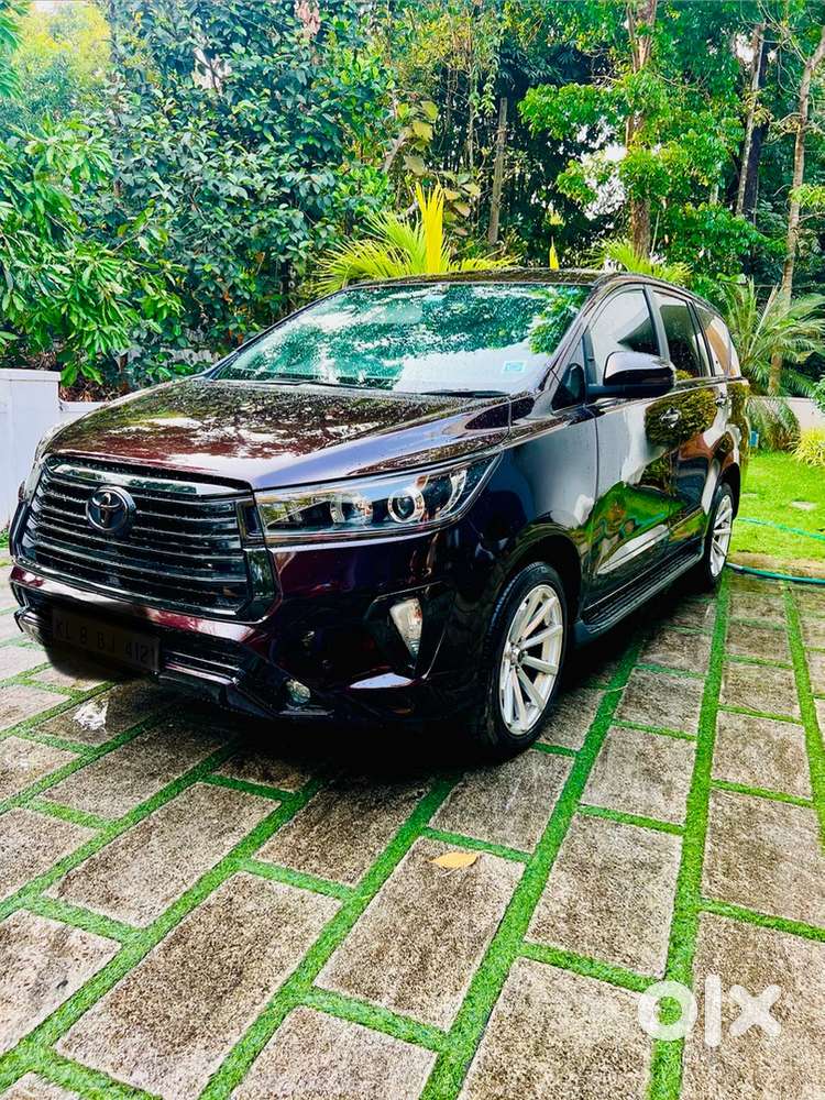 Toyota Innova Crysta Diesel 2016
