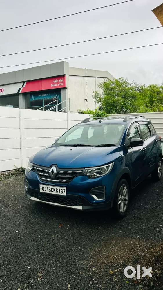 Renault Triber Rxz, 2022, Petrol