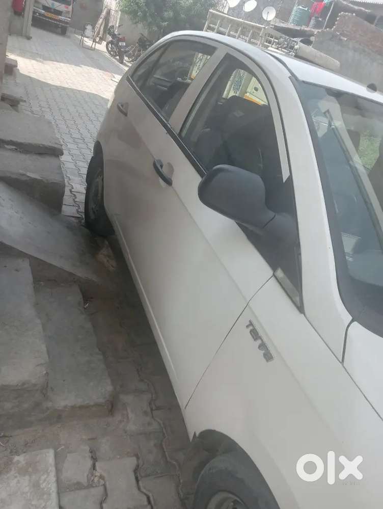 Tata Indica Vista 2013  Engine Di Gurranty Ac Heater Power Stering