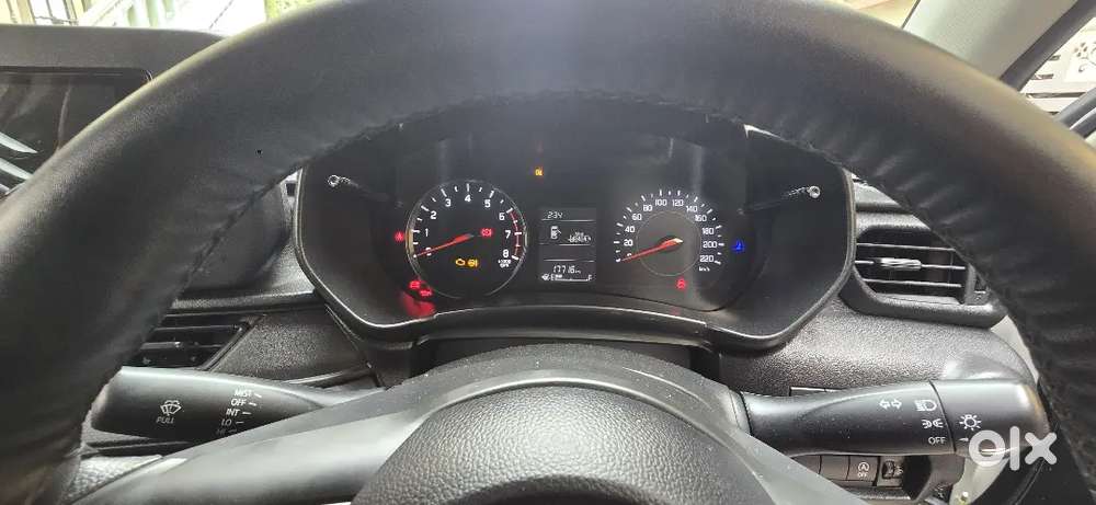 Maruti Suzuki Swift Vxi 2025