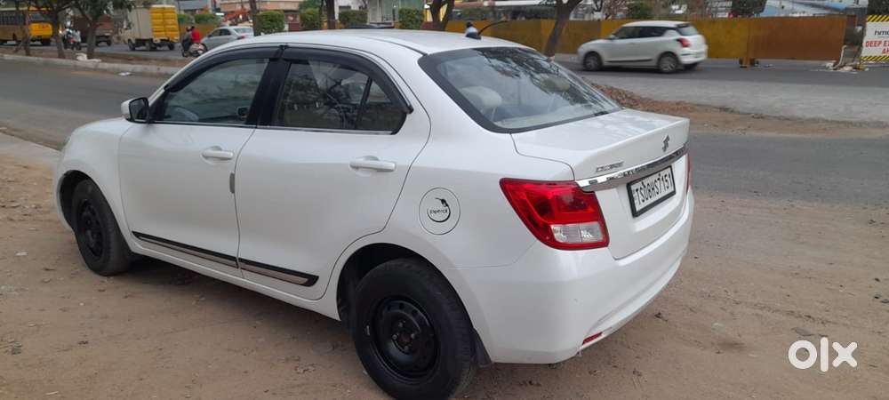 Maruti Suzuki Dzire Vxi Ags, 2021, Petrol