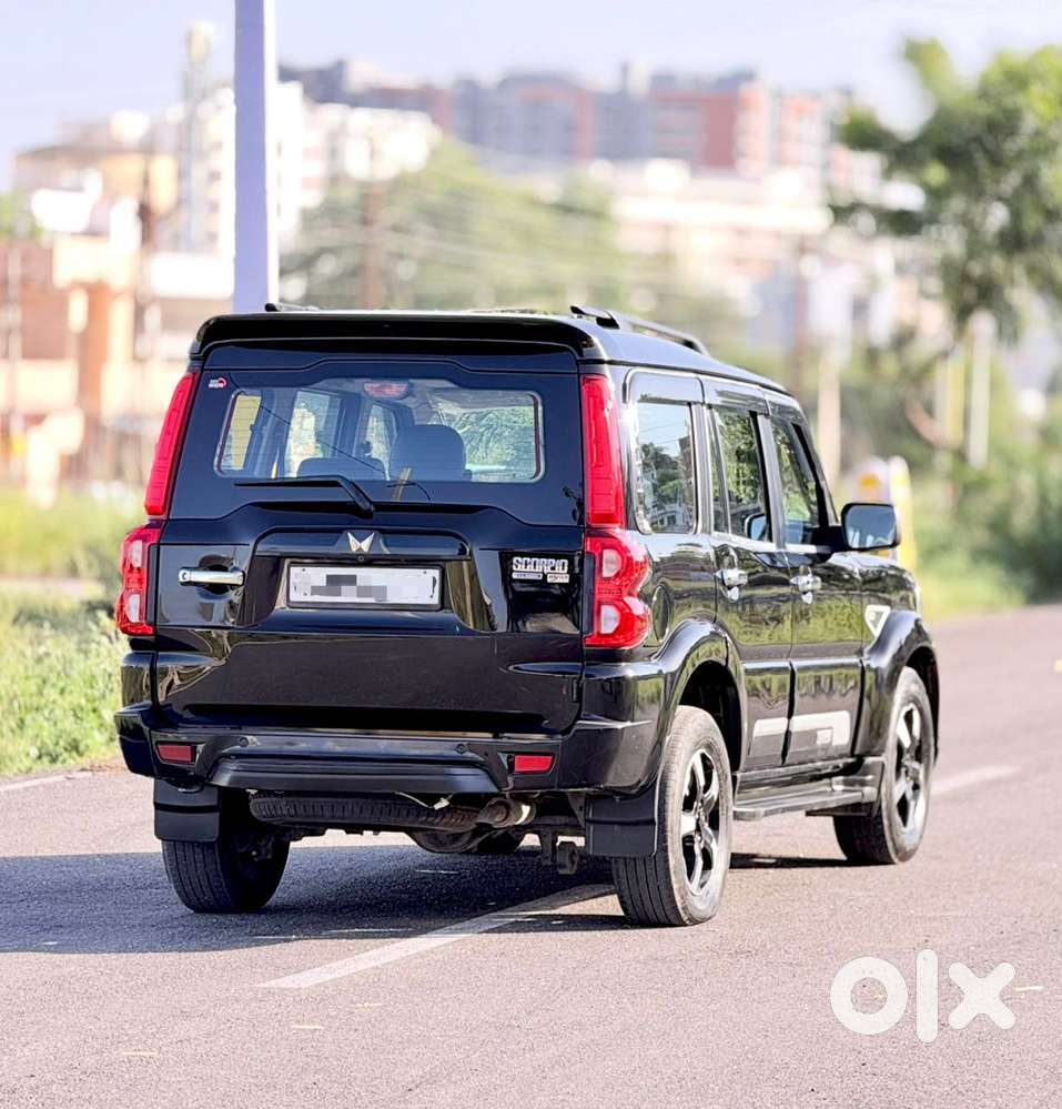 Mahindra Scorpio Classic 2.2 S 11 Mt 7 Str, 2024, Diesel