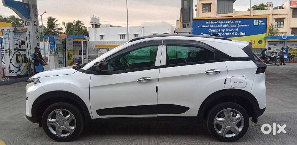 Tata Nexon 1.2 Revotron Xm (s), 2024, Petrol