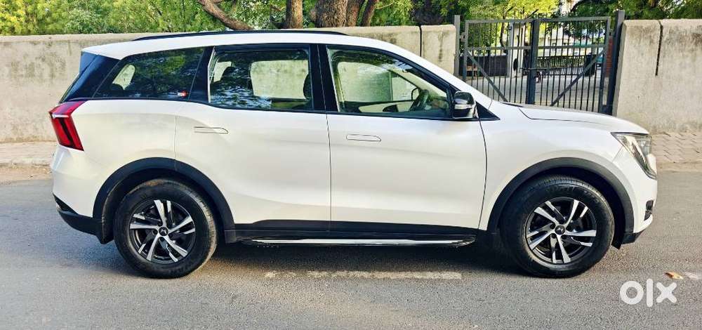 Mahindra Xuv700 2.2 Ax 5 Diesel At 7 Str, 2023, Diesel