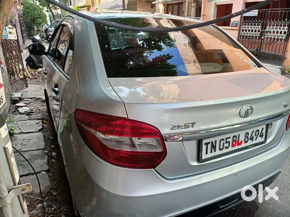 Tata Zest Quadrajet 2017 & Ford Fiesta Classic 2011