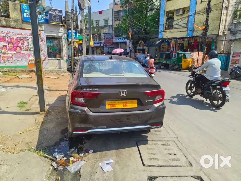 Honda Amaze 2022 Petrol 16450 Km Driven