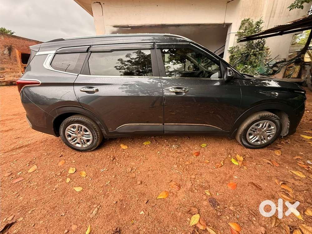 Kia Carens 2023 Petrol Good Condition
