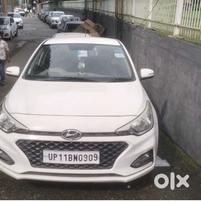 Hyundai I20 2018 Petrol 27000 Km Driven