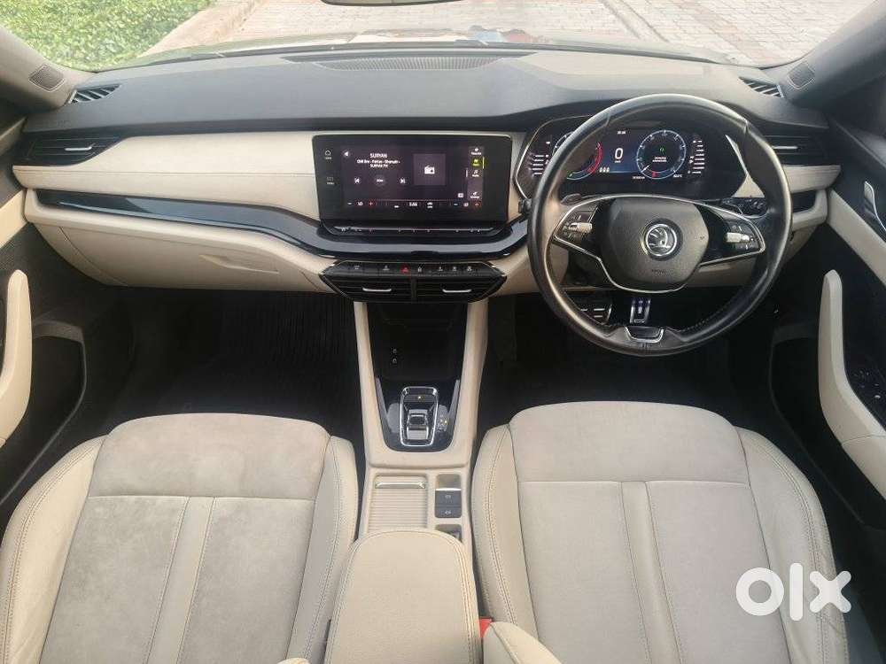 Skoda Octavia 2.0 L K Tsi At, 2022, Petrol