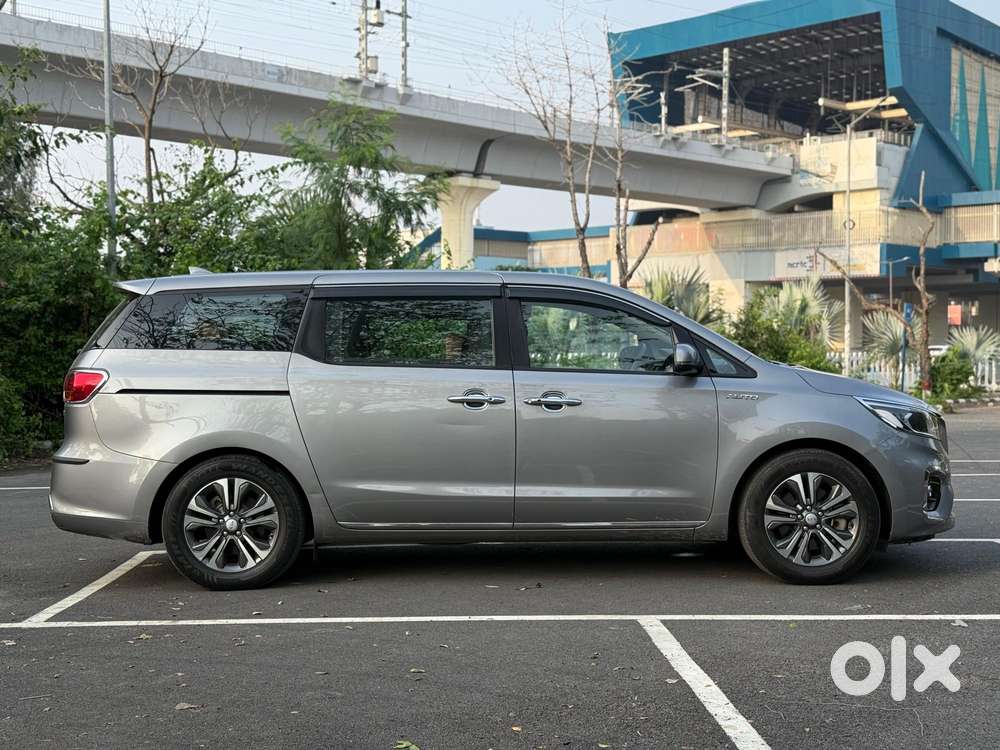 Kia Carnival Premium, 2020, Diesel