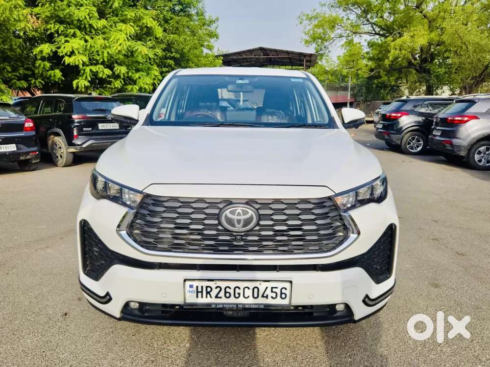 Toyota Innova Hycross, 2026, Petrol