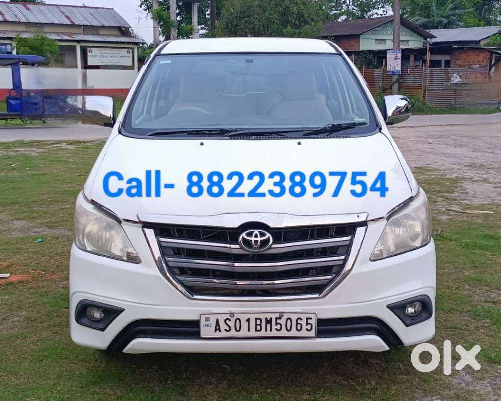 Toyota Innova Crysta, 2011