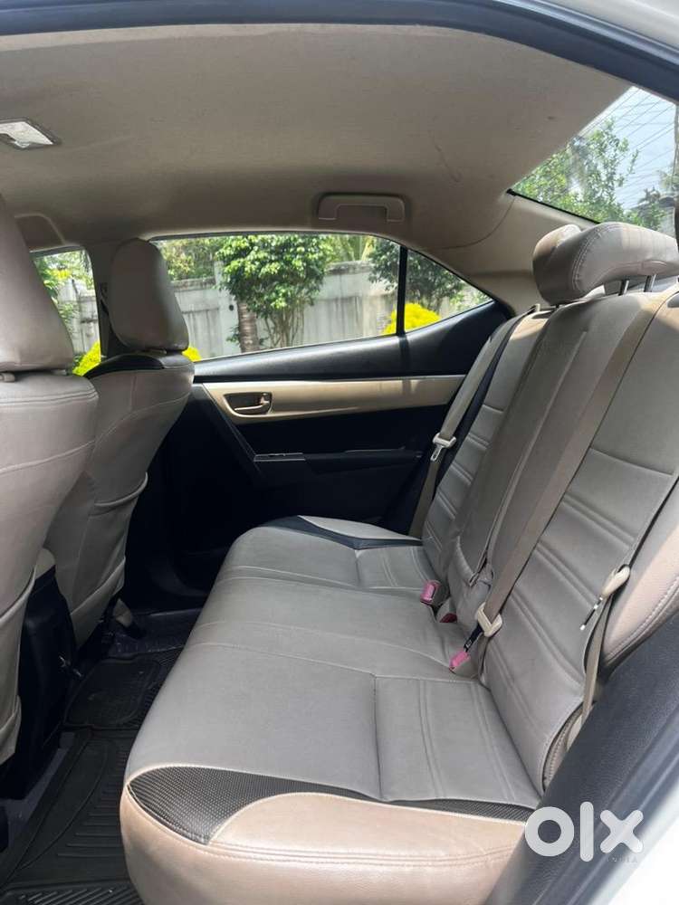 Toyota Corolla Altis 2015 Diesel Well Maintained