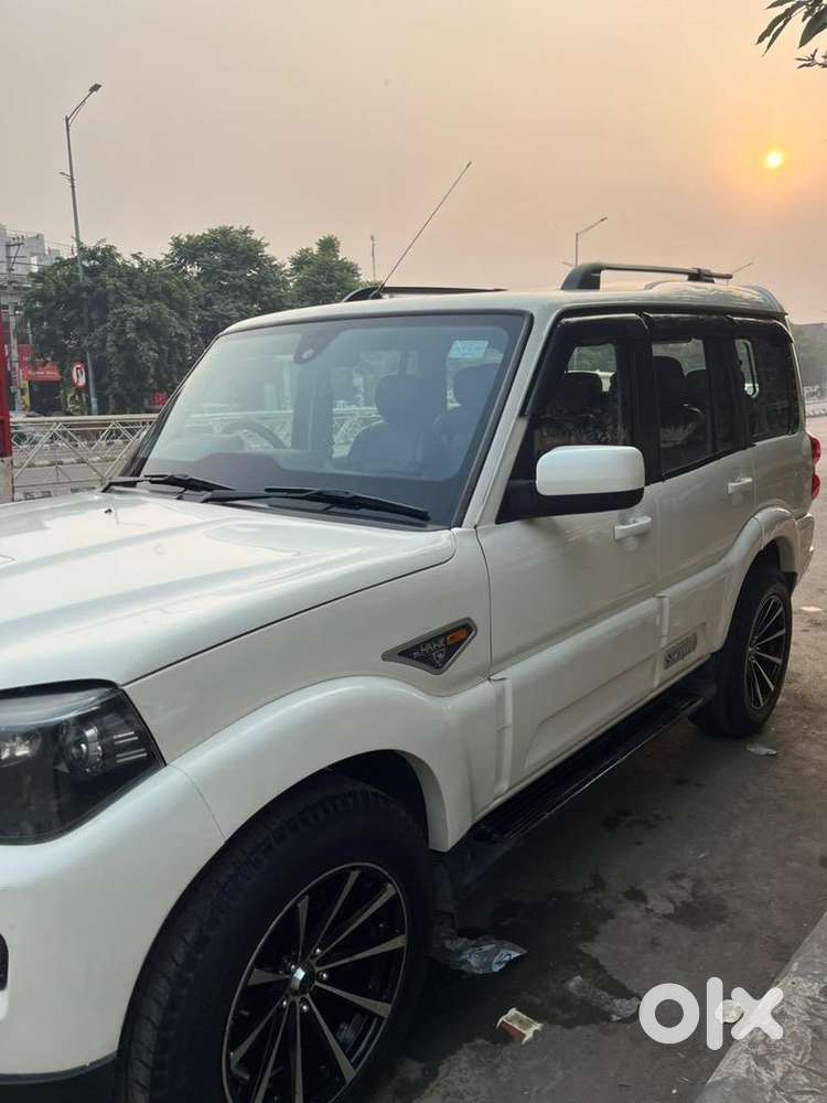 Mahindra Scorpio Classic 2014 Diesel Well Maintained