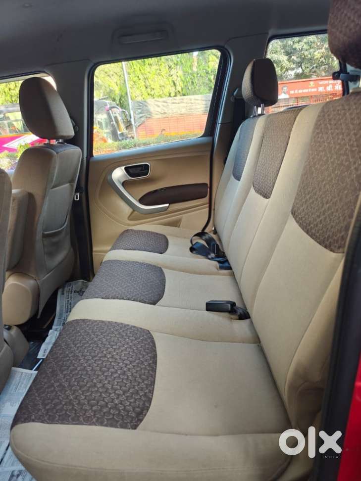 Mahindra Tuv 300 T8, 2016, Diesel