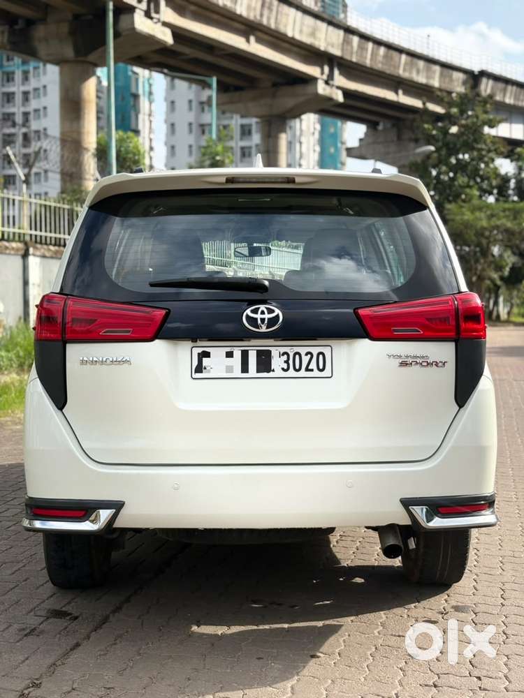 Toyota Innova Crysta 2.8 At Touring Sport, 2017, Diesel