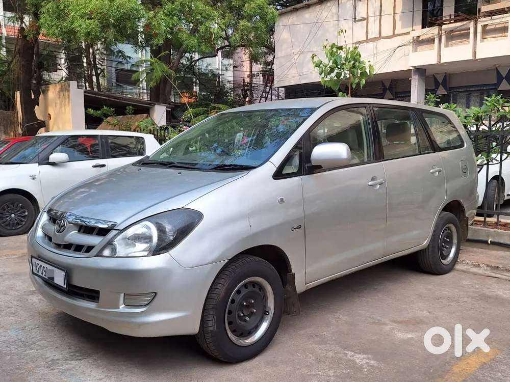 Toyota Innova 2007 Diesel 200000 Km Driven