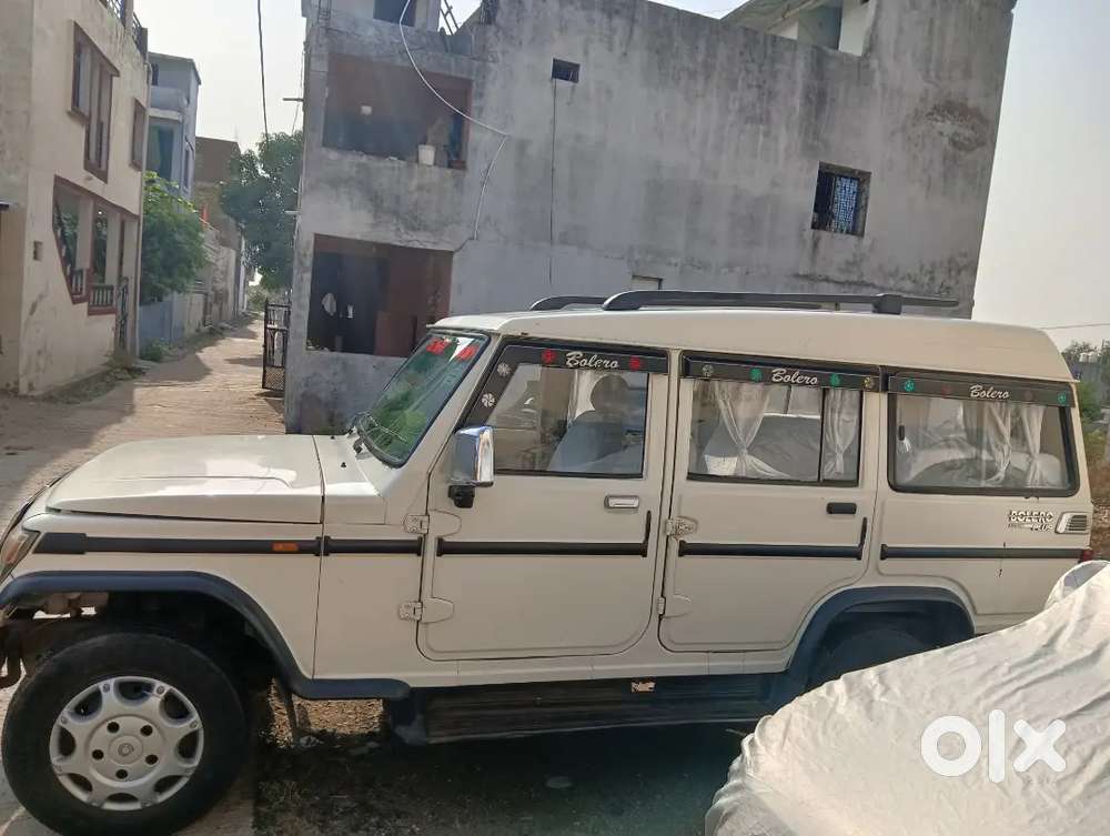 Mahindra Bolero Xl 2wd 9-str Bs Iii (2015 Model)