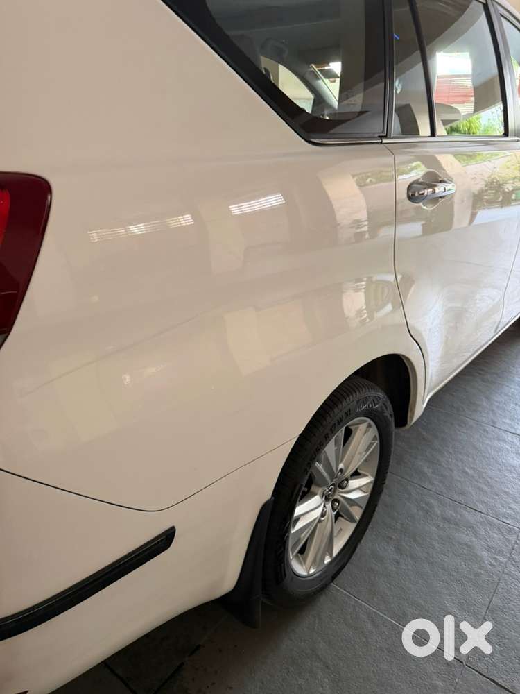 2016 Toyota Innova Crysta Diesel At