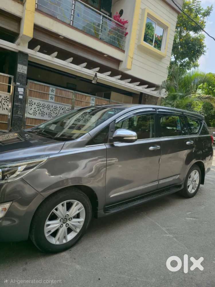 Toyota Innova Crysta 2.8 Zx At 7 Seater, 2017, Diesel