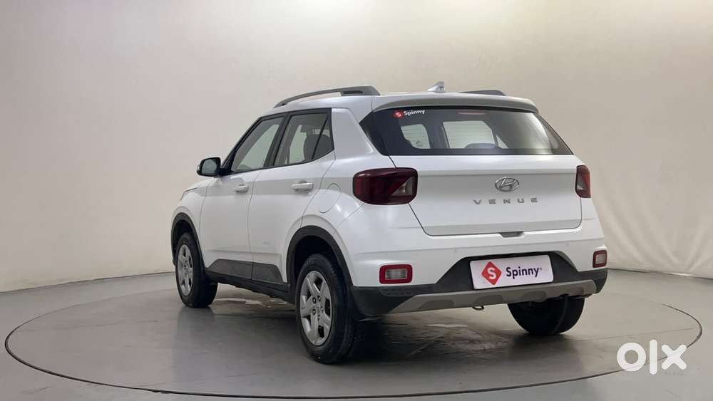 Hyundai Venue 1.2 S Plus, 2022, Petrol