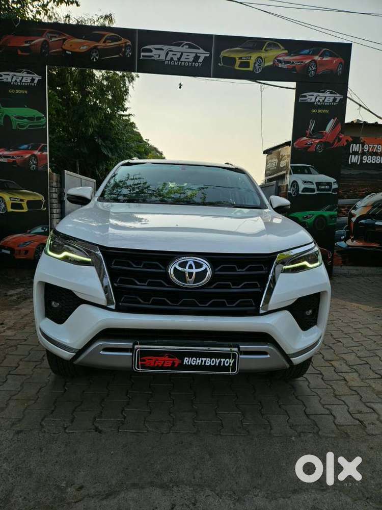 Toyota Fortuner [2021-ongoing] 2.8 2wd Diesel At, 2023, Diesel