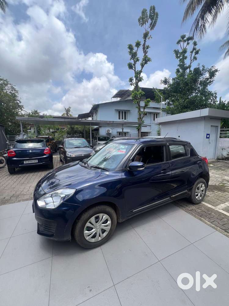 Maruti Suzuki Swift Vxi Ags, 2018, Petrol
