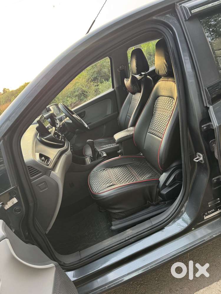 Tata Altroz 1.2 Xe, 2020, Petrol