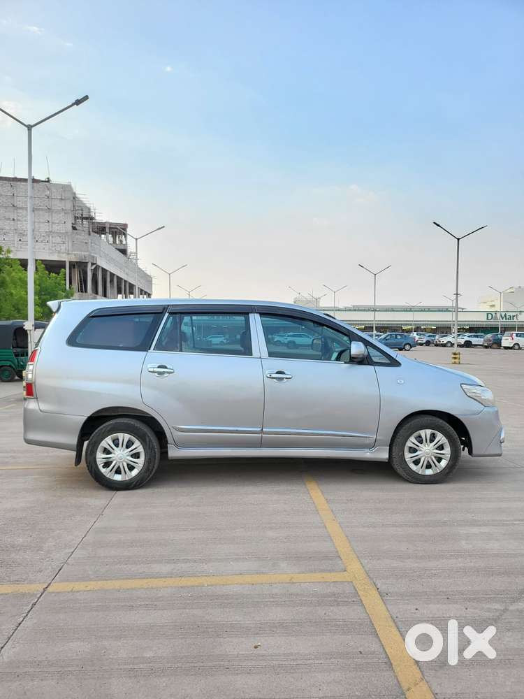 Toyota Innova 2.5 G (diesel) 8 Seater, 2015, Diesel